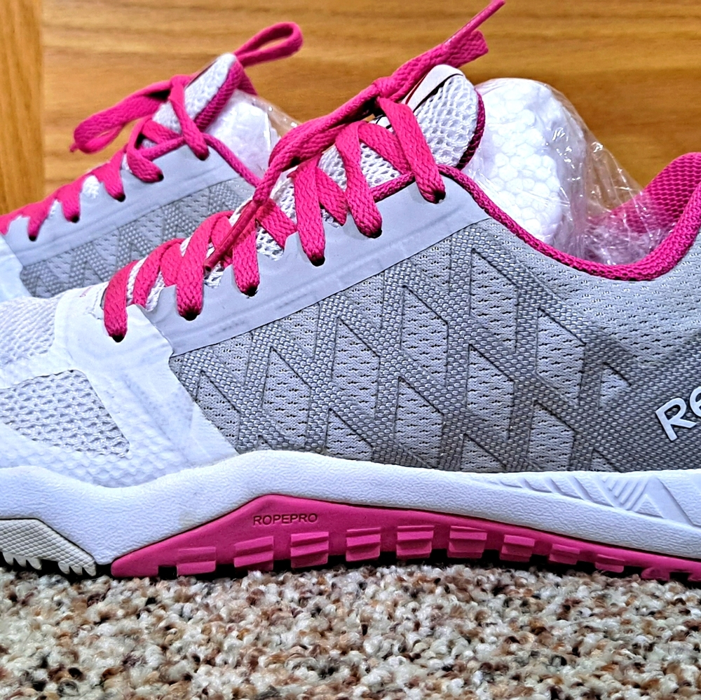 Women's Reebok NanoWeb Size 8